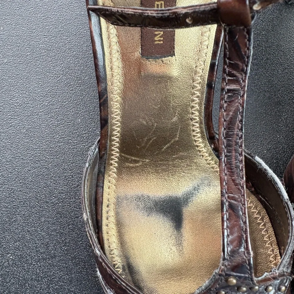 ANTONIO MELANI Brown Heels with Gold Accents - Picture 10 of 13